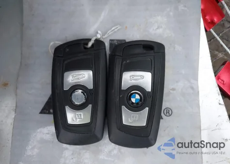 2015 BMW 320I xDrive из США, поврежденный, VIN WBA3C3C56FP664801